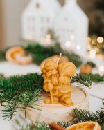 Świeca z wosku pszczelego - Mikołaj