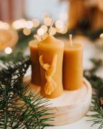 Świeca z wosku pszczelego - walec anioł