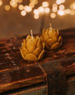 Świeca z wosku pszczelego - lilia